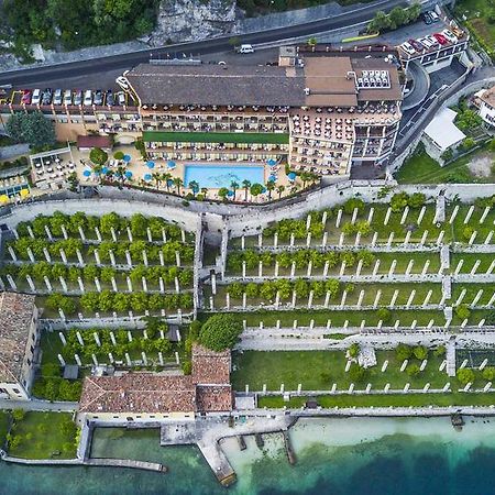 Hotel Splendid Palace Лимоне сул Гарда Екстериор снимка