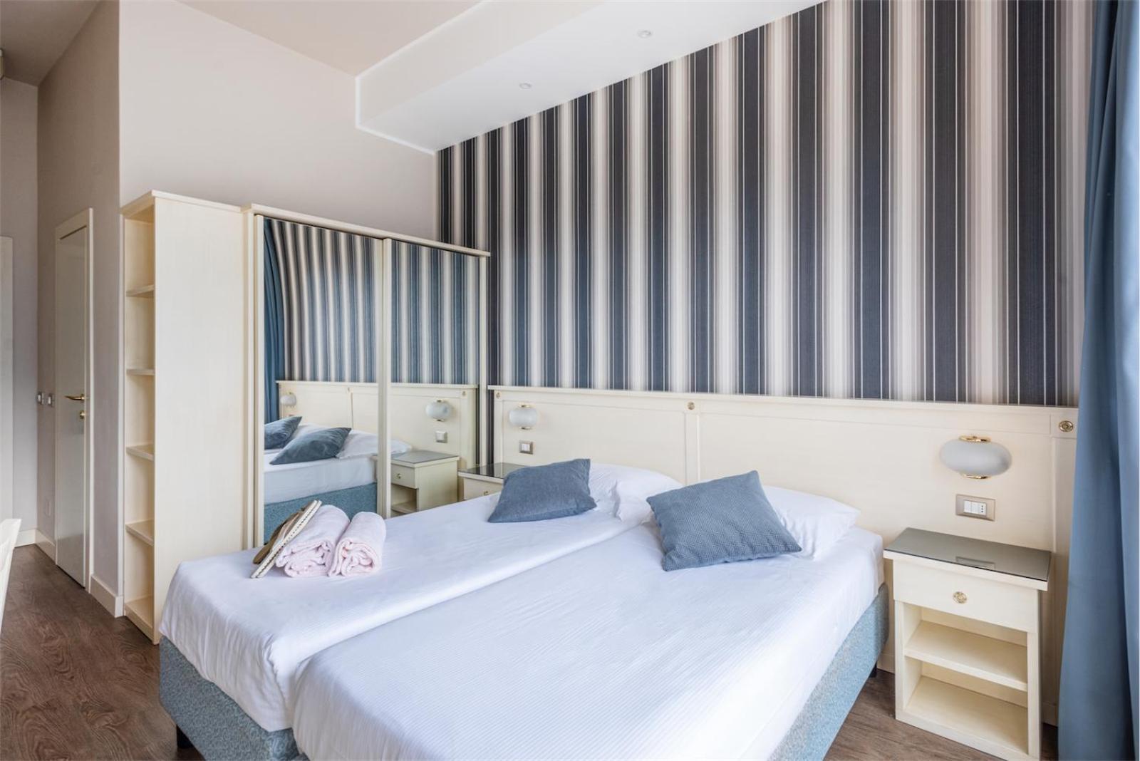 Hotel Splendid Palace Лимоне сул Гарда Екстериор снимка